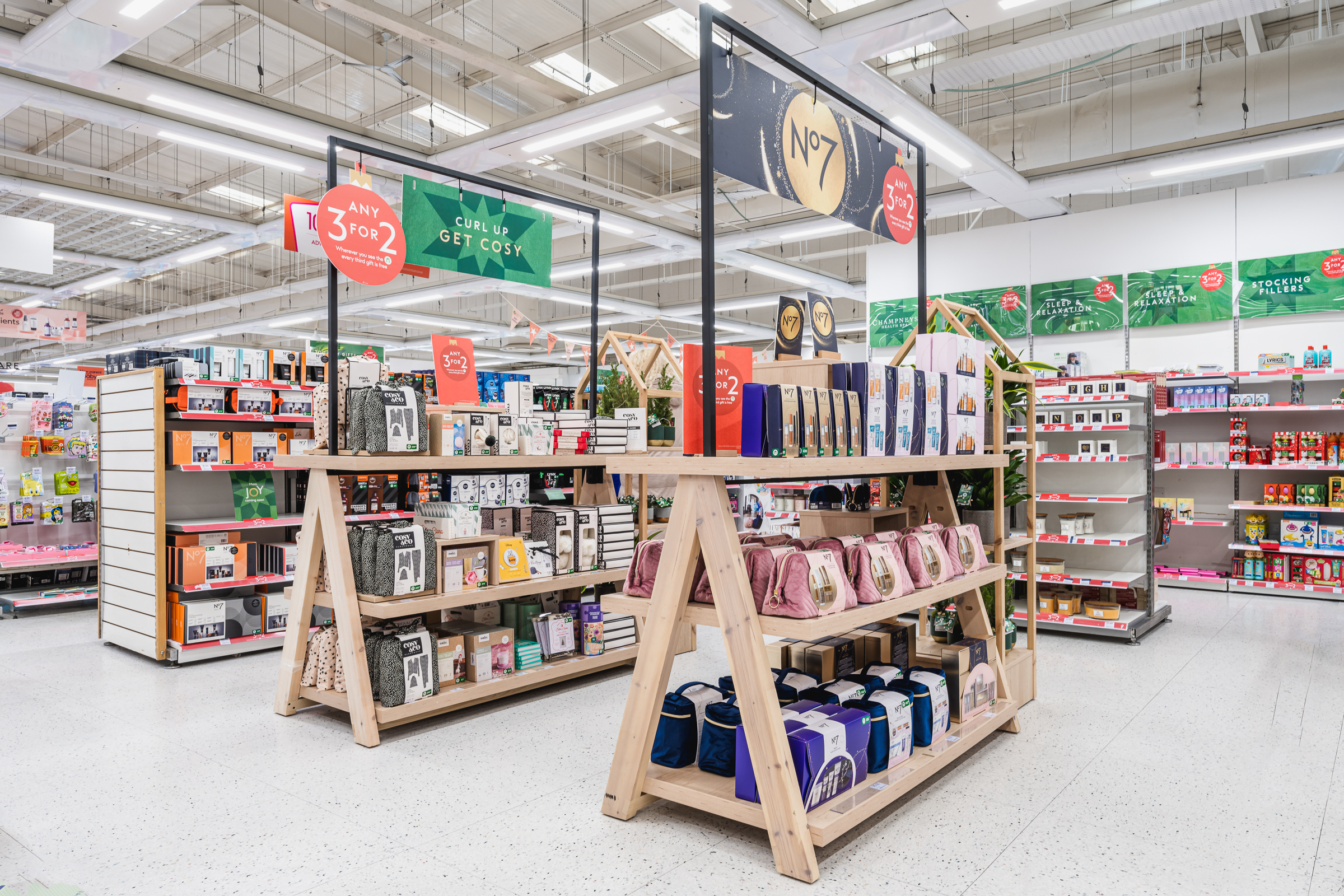 Boots Gifting Tables